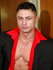 Ben Johnson strips down  and showing tantalizing rock-hard competitive muscle