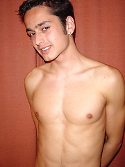 Amateur brunette guy showing his hard dick