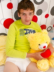 TeenBoysStudio presents the young hot Danny Roulier