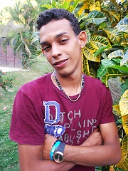 Pablo is a very sexy young Latino