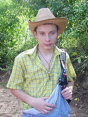 Tony Found His Willy