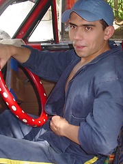 Tony Found His Willy