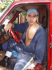 Tony Found His Willy