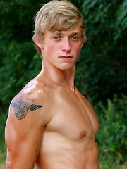 Blake Orson Outdoor Flexing
