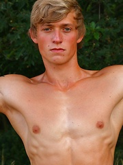 Blake Orson Outdoor Flexing